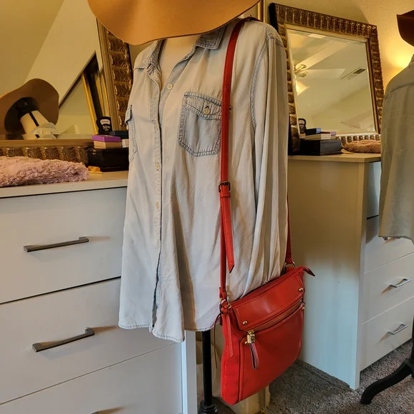 Juicy Couture Red Crossbody Bag - Picture 3 of 8